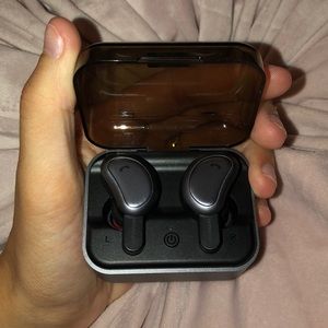 Wireless headphones